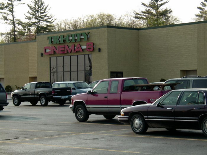 Tri-City Cinema 8 (Thomas Theatres) - Fall 2003 Photo